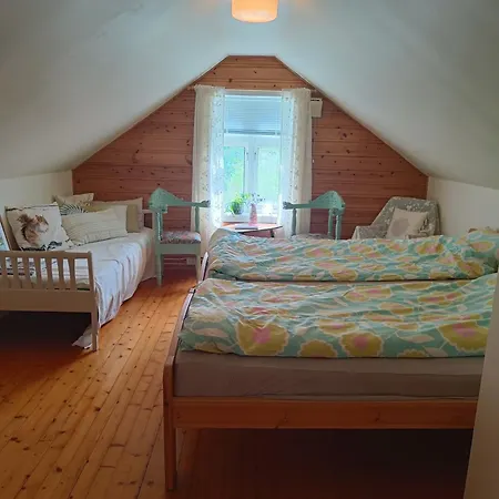 Vakker Perle Naer Sjoen Rum i privatbostad